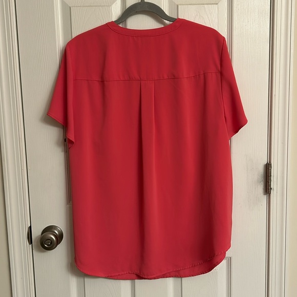 torrid Bubblegum Pink Harper Georgette Pullover Short Sleeve Polyester Blouse 14 - Picture 2 of 7